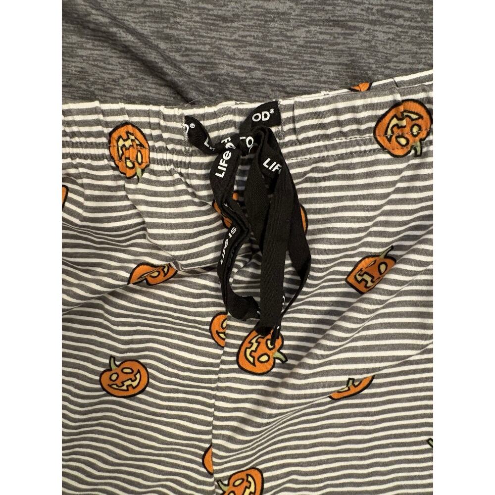 Life Is Good Women’s Pajama Short Set Gray Size Medium Ghost Dog Halloween - Picture 6 of 8